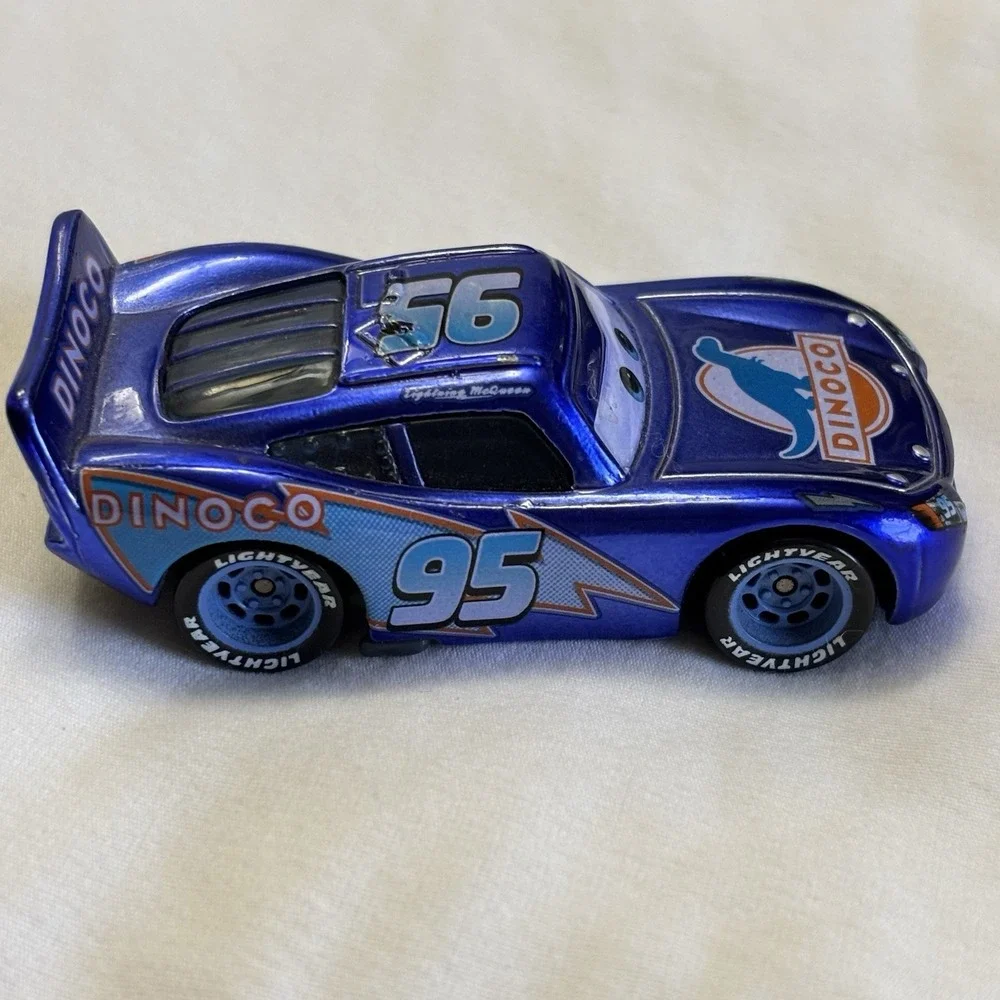 Disney Pixar Limited Edit BLU RAY Lightning McQueen Dinoco Die Cast Car RARE NEW - Picture 2 of 7